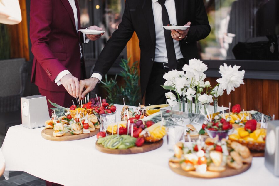 How to Plan a Stress-Free Catering for Corporate Events